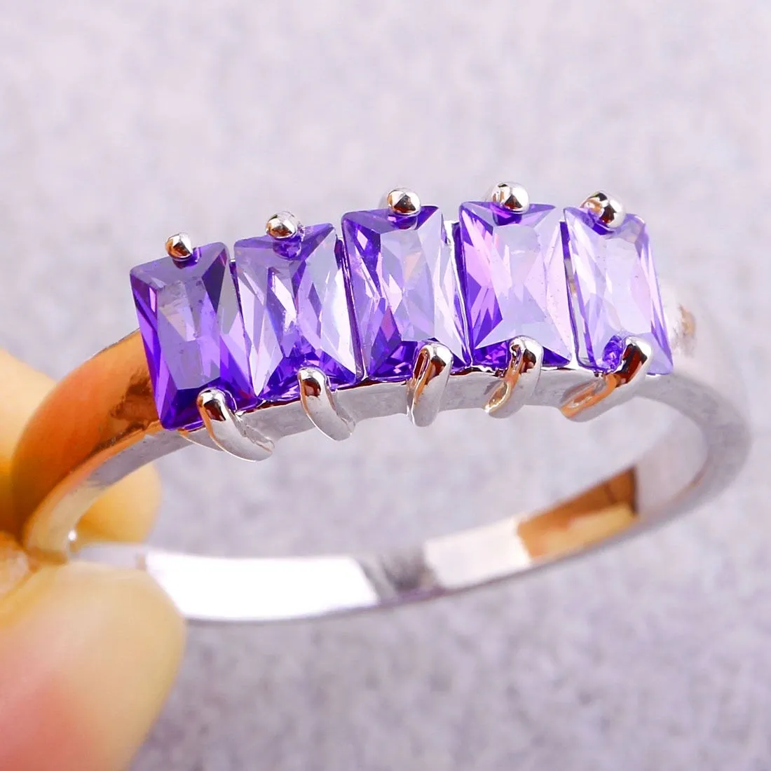 Adams Unique Boutique