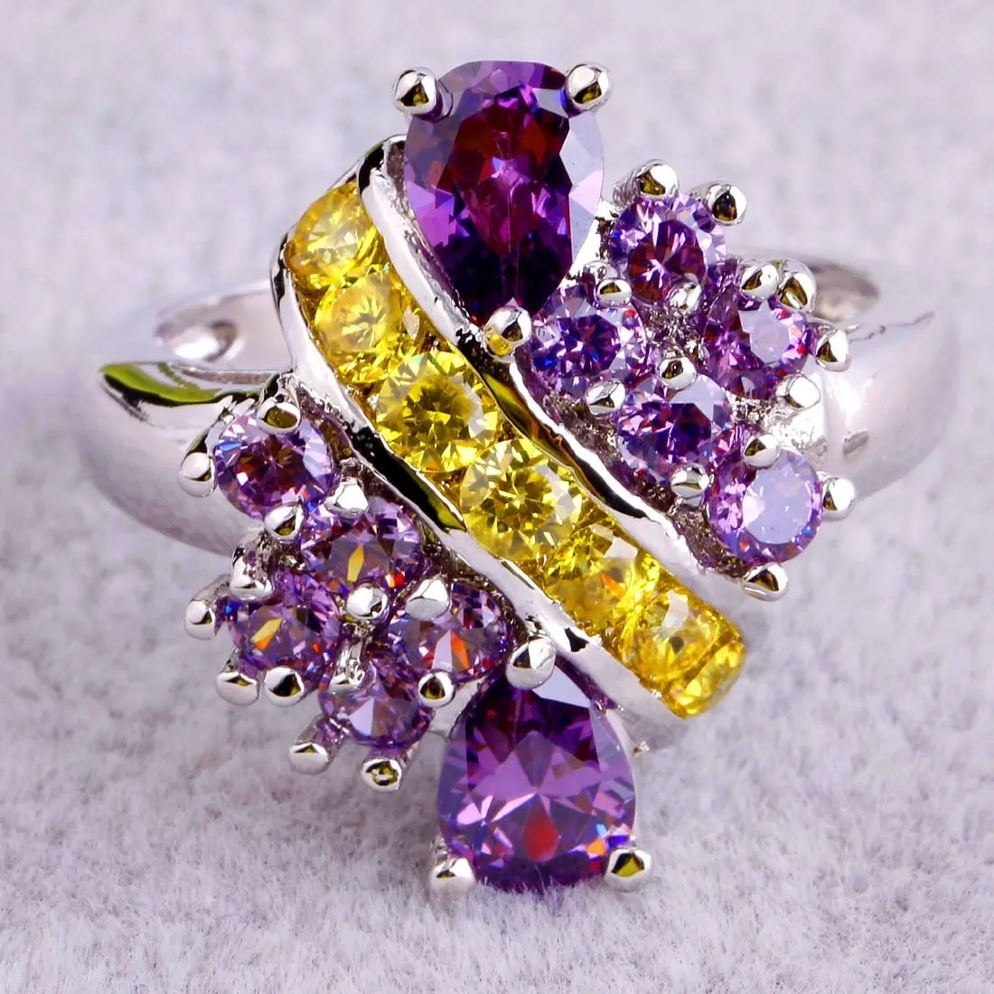 Adams Unique Boutique