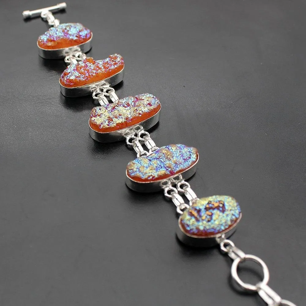 Adams Unique Boutique