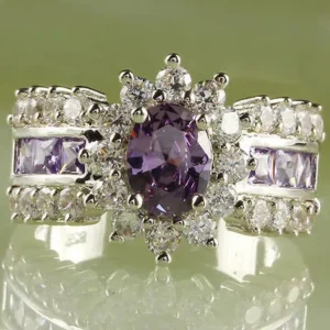 Adams Unique Boutique